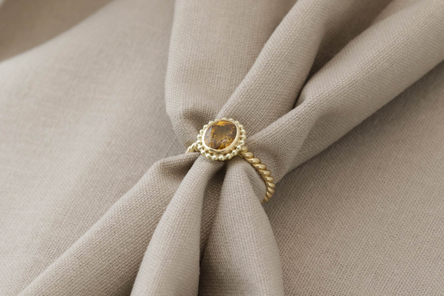 Stap 4. citrien ring-min